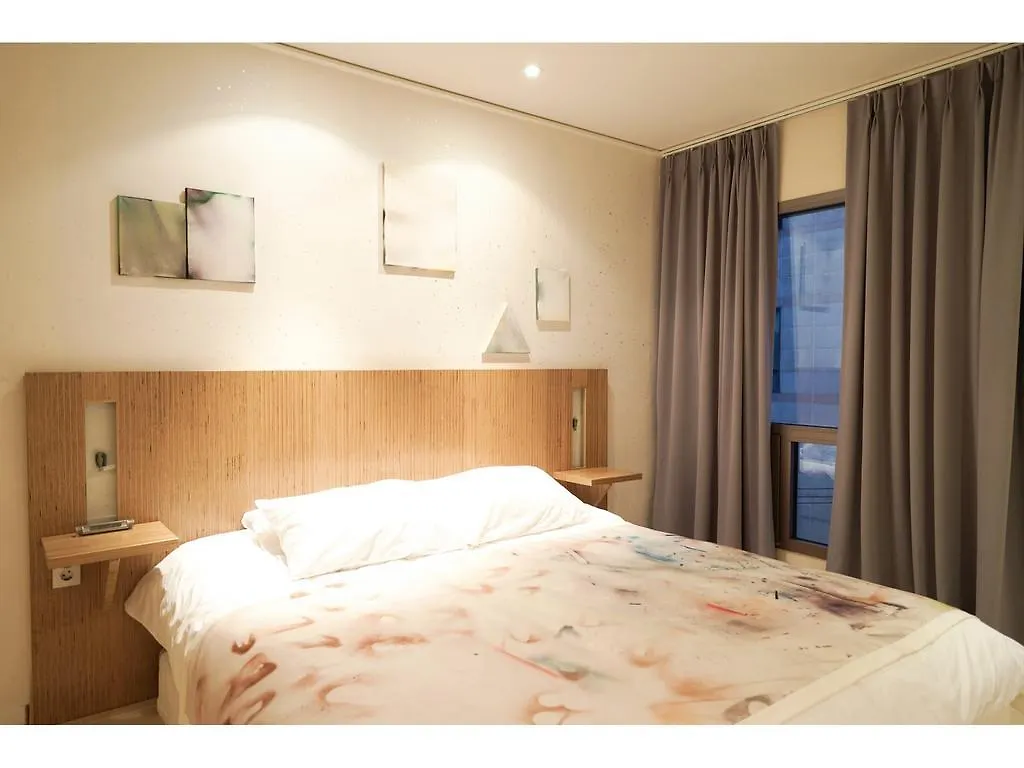 The Win Art House Apartment Seoul