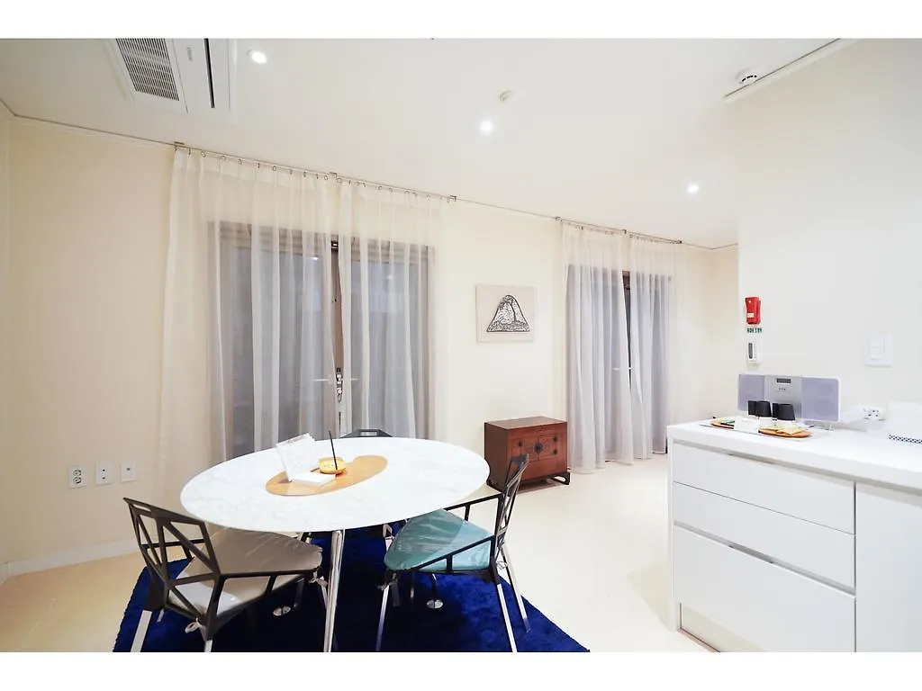 The Win Art House Apartment Seoul