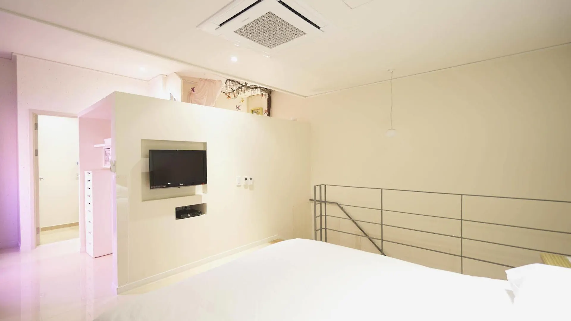 The Win Art House Apartment Seoul
